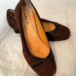 SOFTSPOTS SHOES SIZE 8